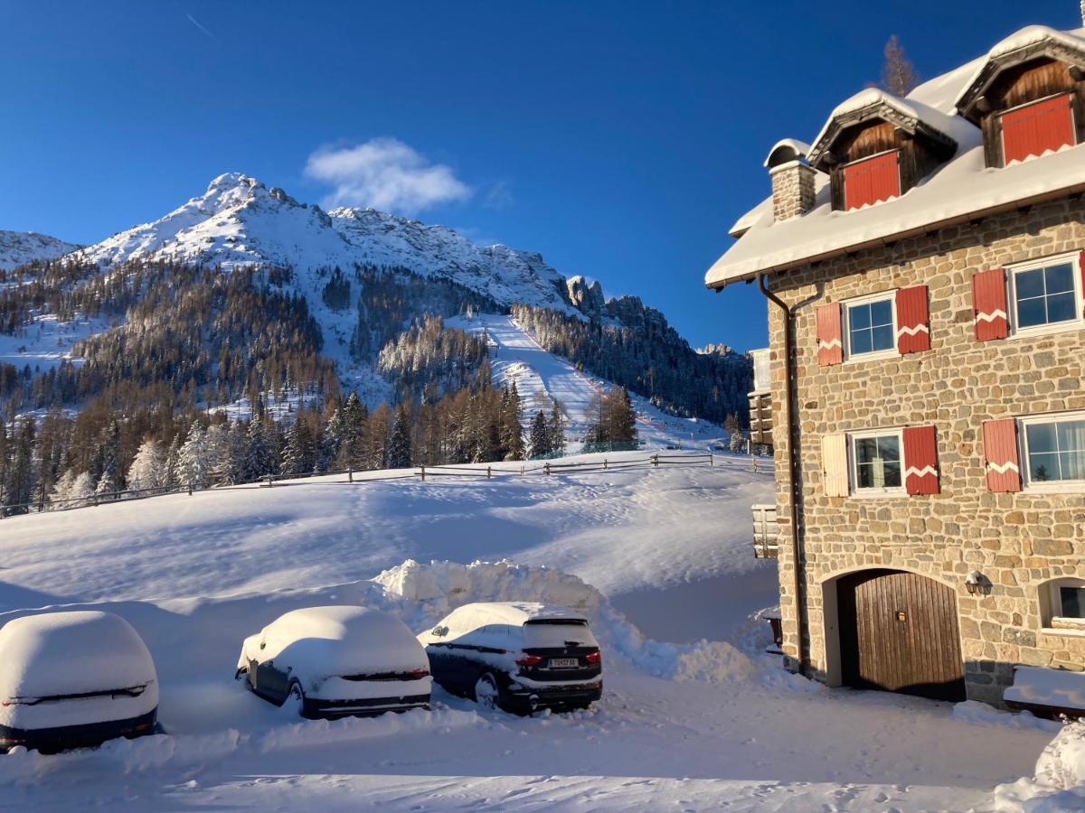 Renoviertes Apartment Mit Terrasse An Der Piste Mit Kostenlosen Wifi Carezza al Lago Exterior photo